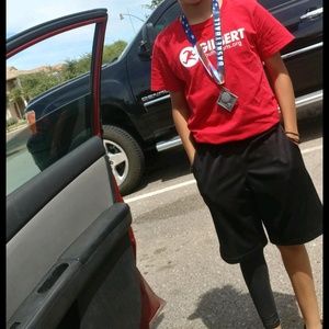 Meet your Posher, Zach